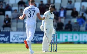 England's Dominance on Day 1 as New Zealand Struggles at 86-5