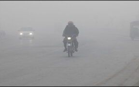 Fog Forces Closure of Motorways M-2 and M-3 in Punjab