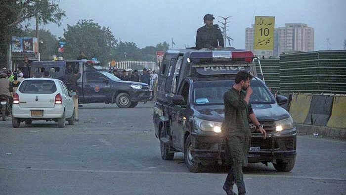 Karachi Traffic Chaos Protests Block Key Roads Across City