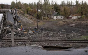 Russia Nears Pokrovsk Advances in Eastern Ukraine