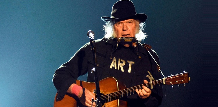 Neil Young Returns to Glastonbury After Festival Dispute with BBC